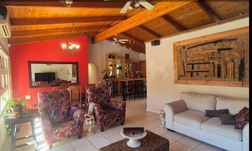 6 Bedroom Property for Sale in Amalinda North Eastern Cape